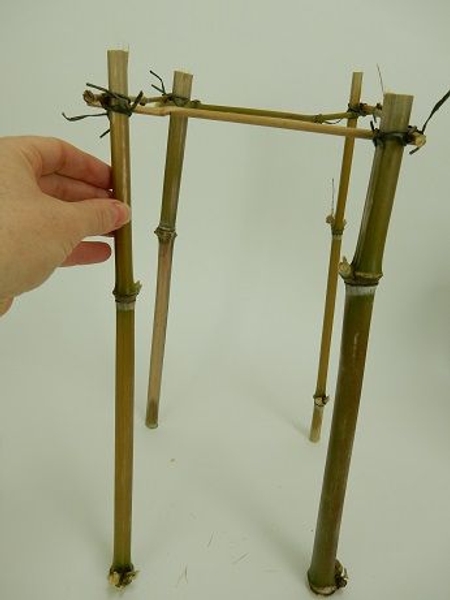 Stand the armature upright Stand the armature upright