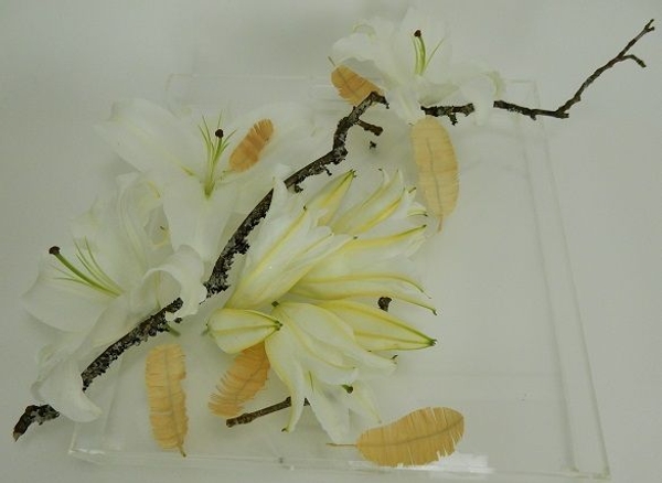 Clearly contained floral art design Clearly contained floral art design
