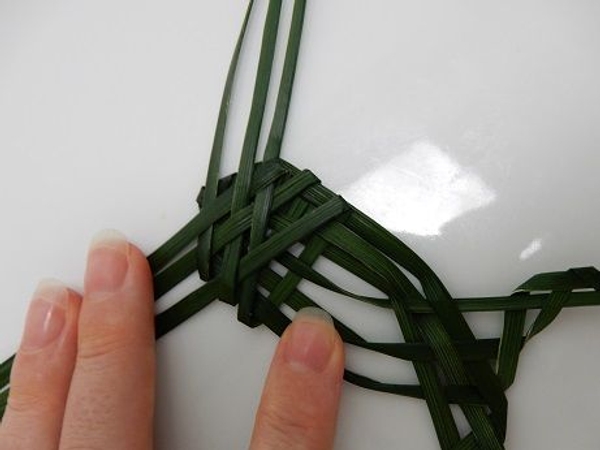 Tighten the weave pattern Tighten the weave pattern