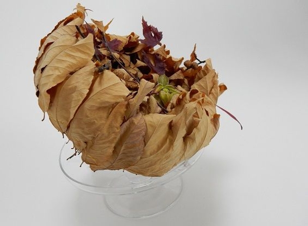 Fall leaves make a autumn themed armature. Fall leaves make a autumn themed armature.