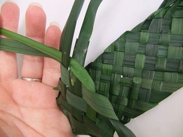 Do the same with the left leaf Do the same with the left leaf