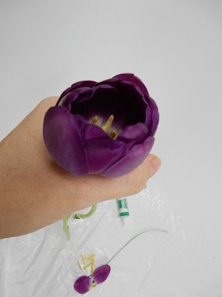 Of course with floral glue the conection becomes completely invisible Of course with floral glue the conection becomes completely invisible