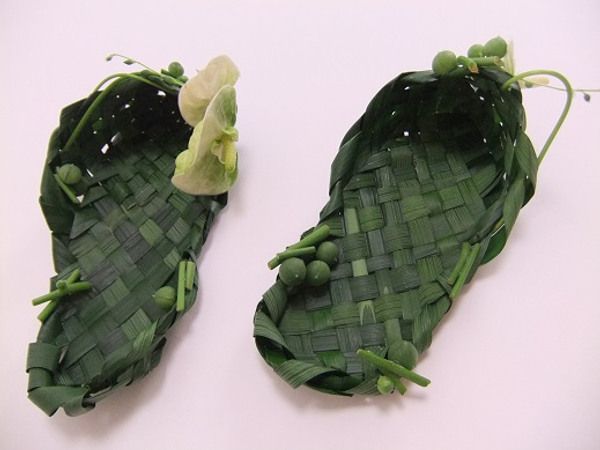 Palm slippers