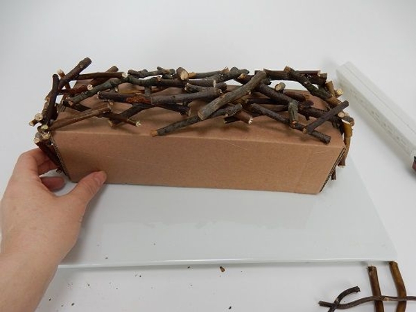 Test the shape by wiggling the twigs to make sure it is all connected Test the shape by wiggling the twigs to make sure it is all connected