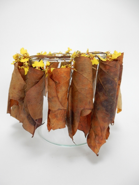 Autumn design from the edge of a vase. Autumn design from the edge of a vase.