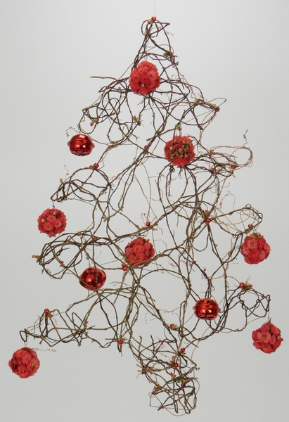 Twist a Kalanchoe and Ivy vine Christmas tree mobile