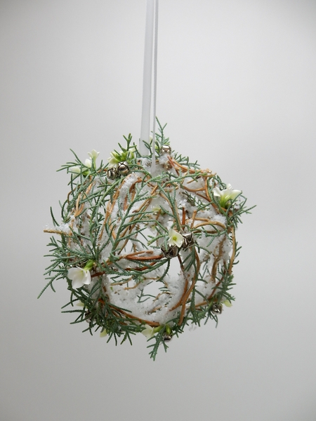 Winter green kissing ball Winter green kissing ball