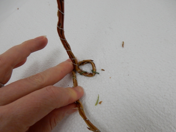 Pin this middle point to a sheet of Styrofoam with a hairpin wire Pin this middle point to a sheet of Styrofoam with a hairpin wire
