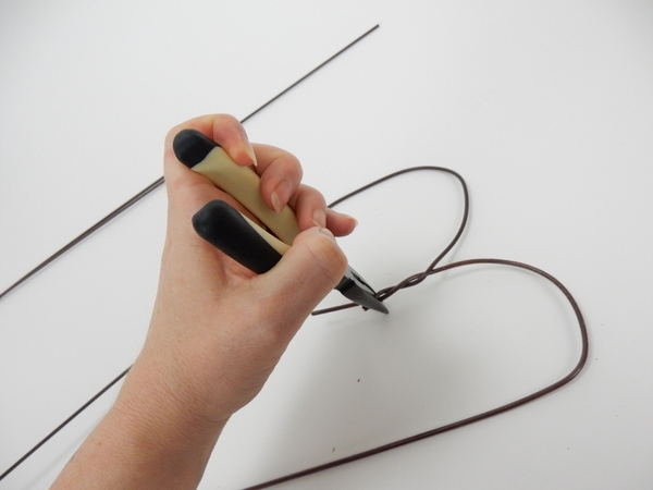 Secure with pliers Secure with pliers