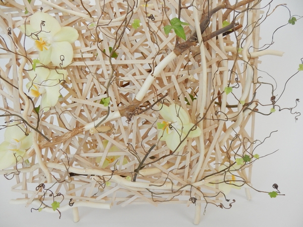 Ivy leaves on the stick armature Ivy leaves on the stick armature