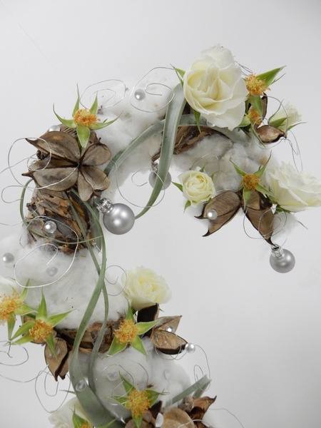 Cotton roses and bark candy cane Cotton roses and bark candy cane