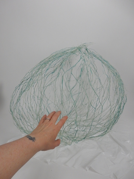 Remove the ball and design with the sisal shape Remove the ball and design with the sisal shape