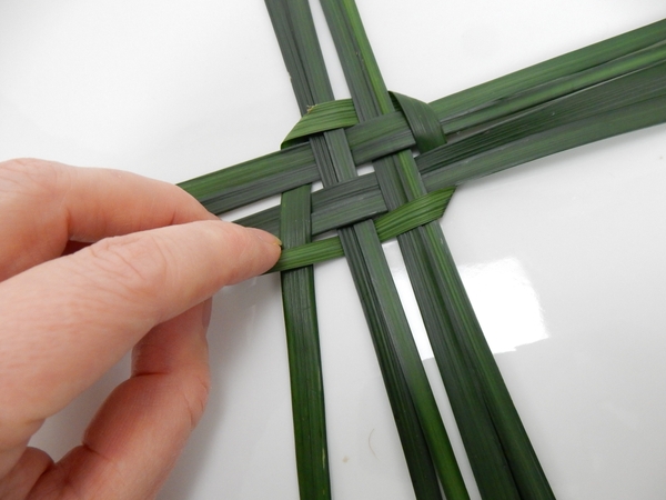 Fold to the side and weave Fold to the side and weave