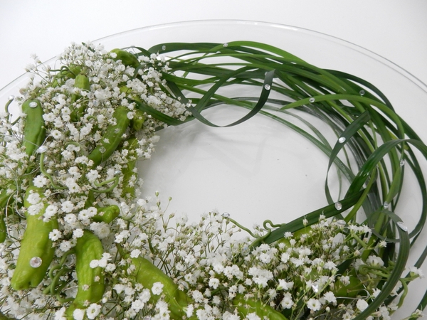 Gyp and grass wreath.