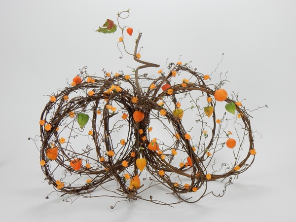 As tendrils tend to do floral art design As tendrils tend to do floral art design