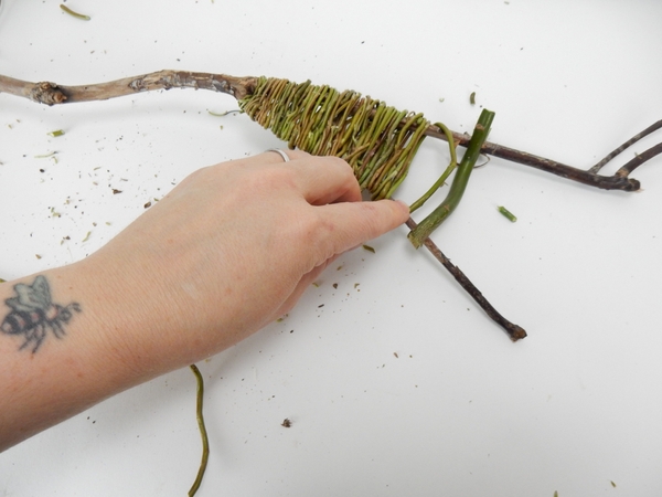 Continue to wind the willow Continue to wind the willow
