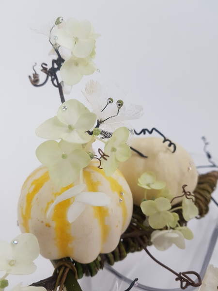 Skeleton eyeball blossoms Skeleton eyeball blossoms