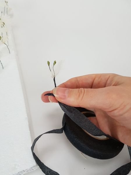 Wrap the wire in florist tape Wrap the wire in florist tape