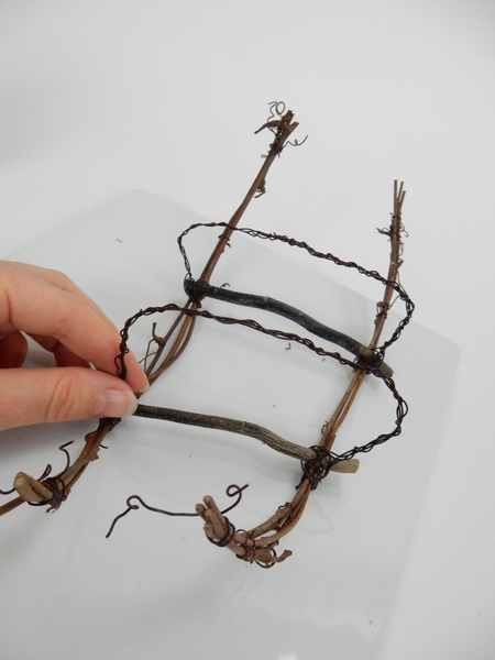 Craft cross bars for the skids out of wire Craft cross bars for the skids out of wire