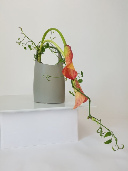 It goes like this... floral art design It goes like this... floral art design
