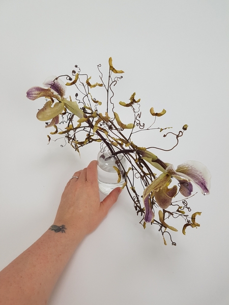 To add delicate height to the design To add delicate height to the design