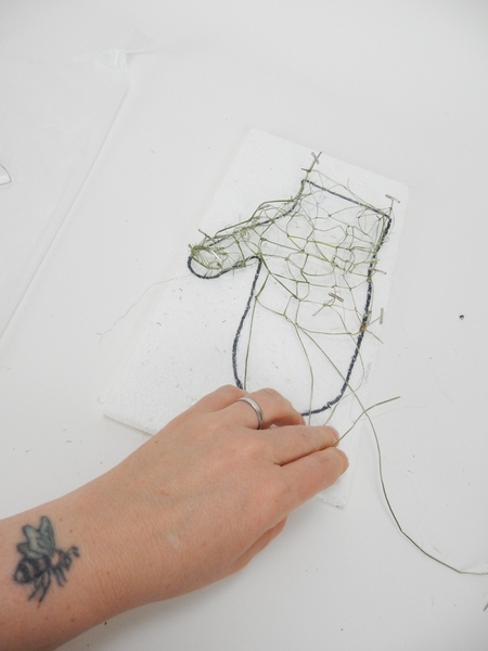 Build up the knotted lace by following the pattern Build up the knotted lace by following the pattern
