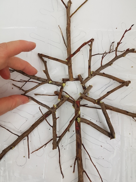 Glue in the middle star shape of the snowflake Glue in the middle star shape of the snowflake