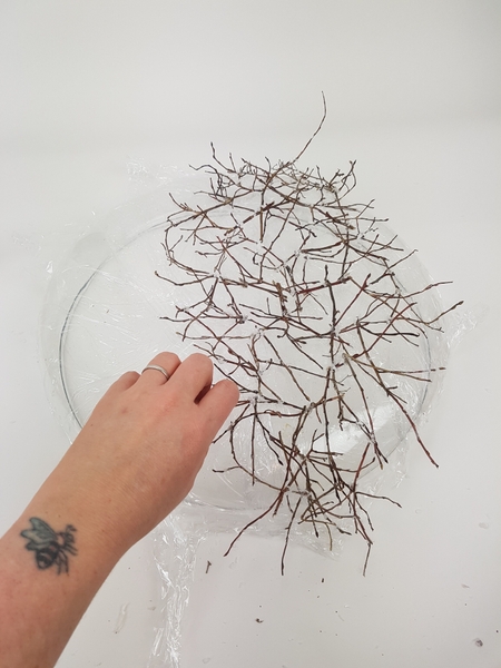 Set the twig armature aside to completely dry Set the twig armature aside to completely dry