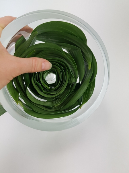 When the container is filled gently tilt the container upright When the container is filled gently tilt the container upright