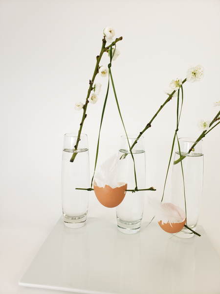 Add eggshells into Spring floral designs