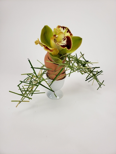 Minimal Easter floral design Minimal Easter floral design