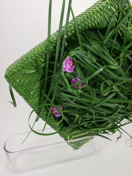 Phalaenopsis orchid and lily grass flower arranging competition design Tutorials Phalaenopsis orchid and lily grass flower arranging competition design Tutorials