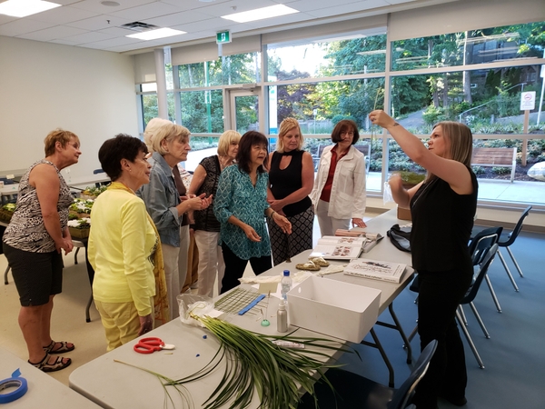 Christine de Beer floral design workshop