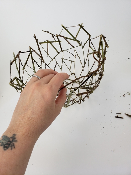 Glue in twigs to make sure the entire armature is free standing Glue in twigs to make sure the entire armature is free standing
