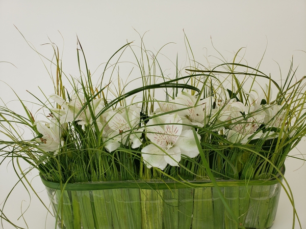 Unusual floral design idea for summer Unusual floral design idea for summer