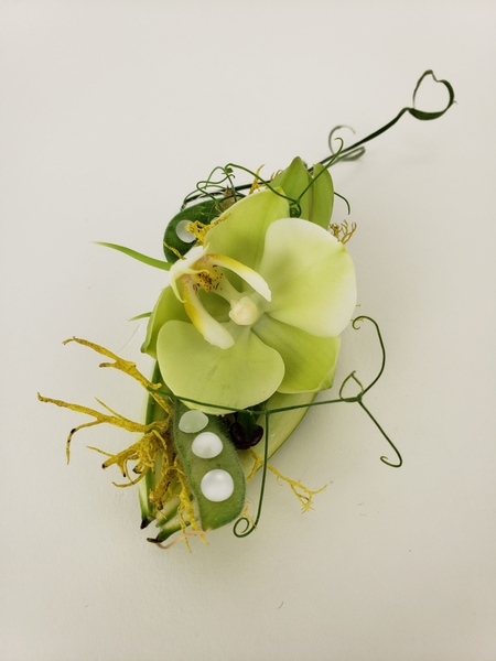 Unusual ideas for corsages