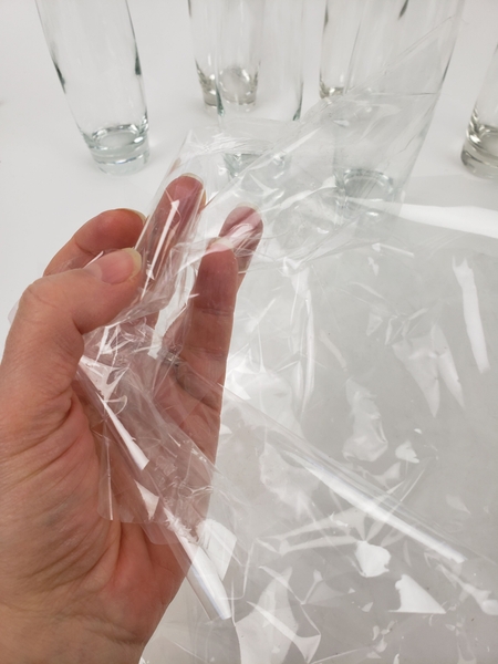 Crumple up the strip of cellophane Crumple up the strip of cellophane
