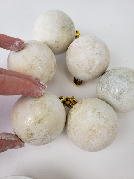 Frosted baubles are ready to design with Frosted baubles are ready to design with