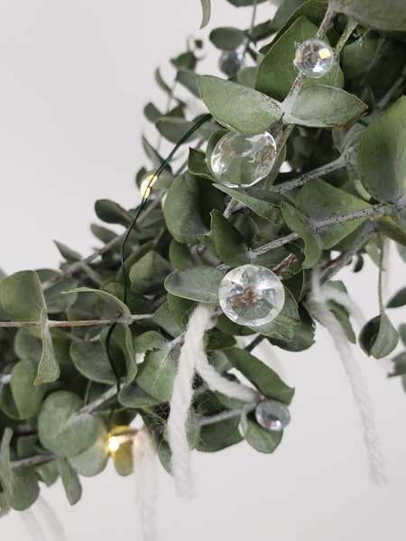 Decorate for Christmas with glass and crystal and natural waste free elements