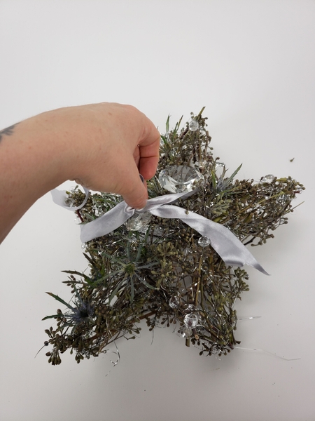 Natural alternative to gift wrapping Natural alternative to gift wrapping