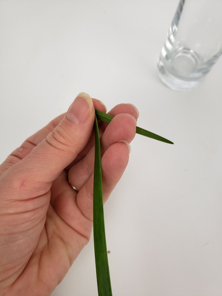 Bend more grass at a very sharp angle Bend more grass at a very sharp angle