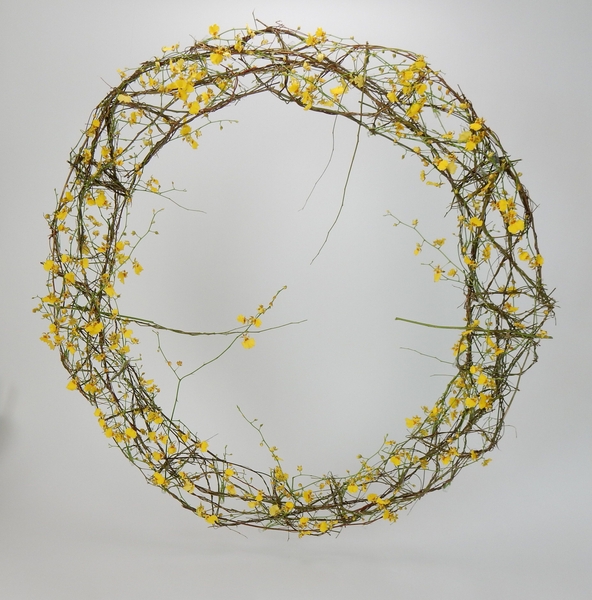 No floral foam styling for flower arrangements and minimal interiors No floral foam styling for flower arrangements and minimal interiors