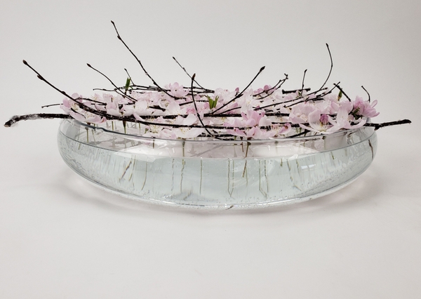Flower arranging tutorials that are unique. Flower arranging tutorials that are unique.