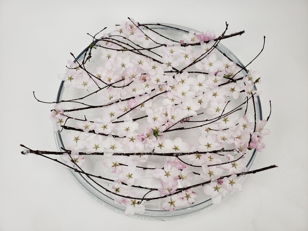Spring flower arrangement by Christine de Beer Spring flower arrangement by Christine de Beer