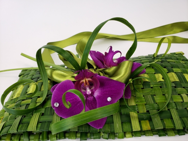 Unusual free flower arranging tutorials and inspiration Unusual free flower arranging tutorials and inspiration