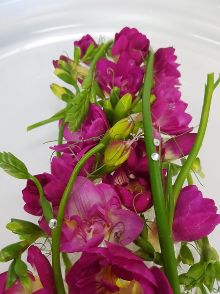 How to make a floral floating design How to make a floral floating design
