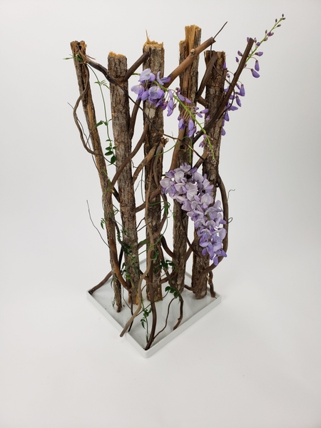 Reusable floral structure for sustainable flower arranging Reusable floral structure for sustainable flower arranging
