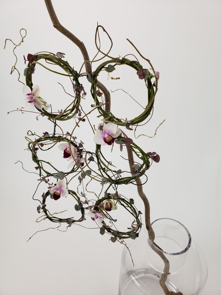 Fun floral design tutorials that are unusual Fun floral design tutorials that are unusual