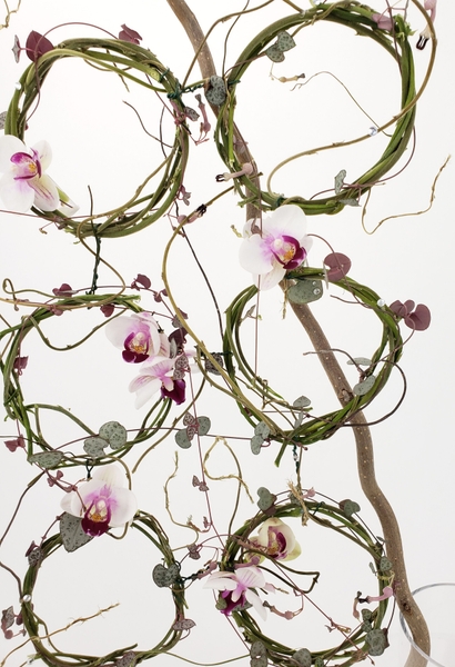 Learn how to design with flowers Learn how to design with flowers