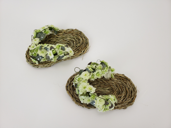 Make your own floral and grass flip flops